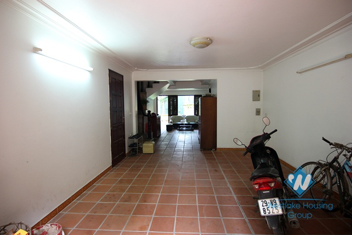 Lake view and Nice house  for rent in Tay Ho area